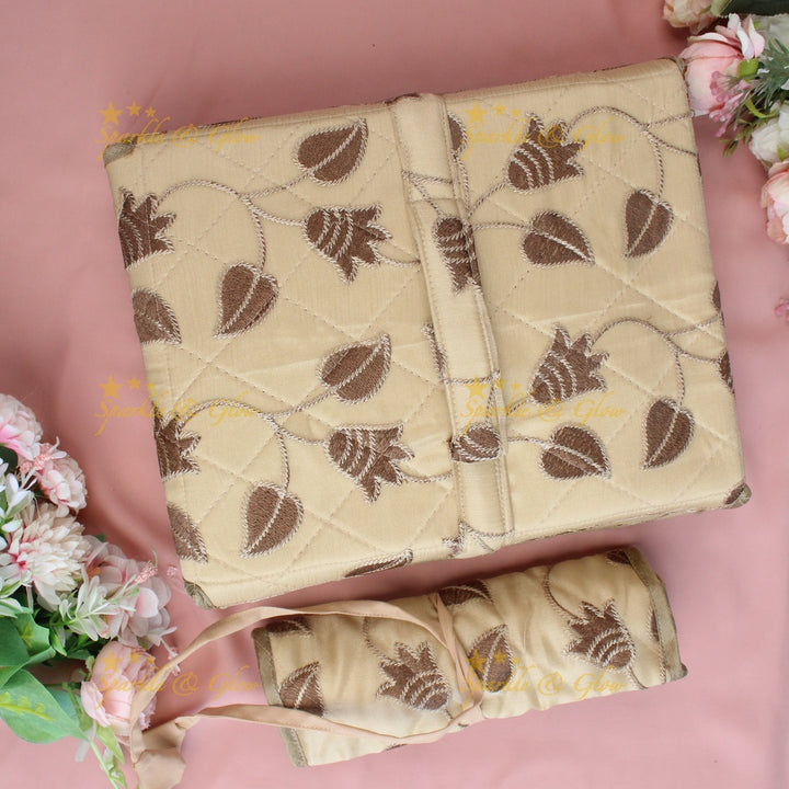 Flower and leaf embroidery jewellery organizer