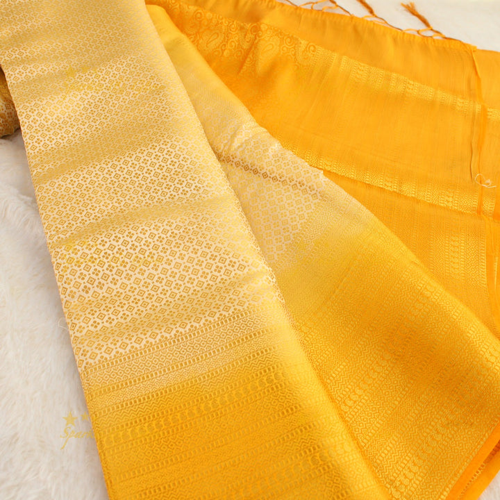Beautiful parrot green colour with orange pallu kubera pattu soft silk saree with blouse piece - Parrot green