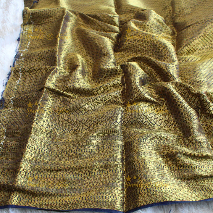 Beautiful parrot green colour with orange pallu kubera pattu soft silk saree with blouse piece - Parrot green