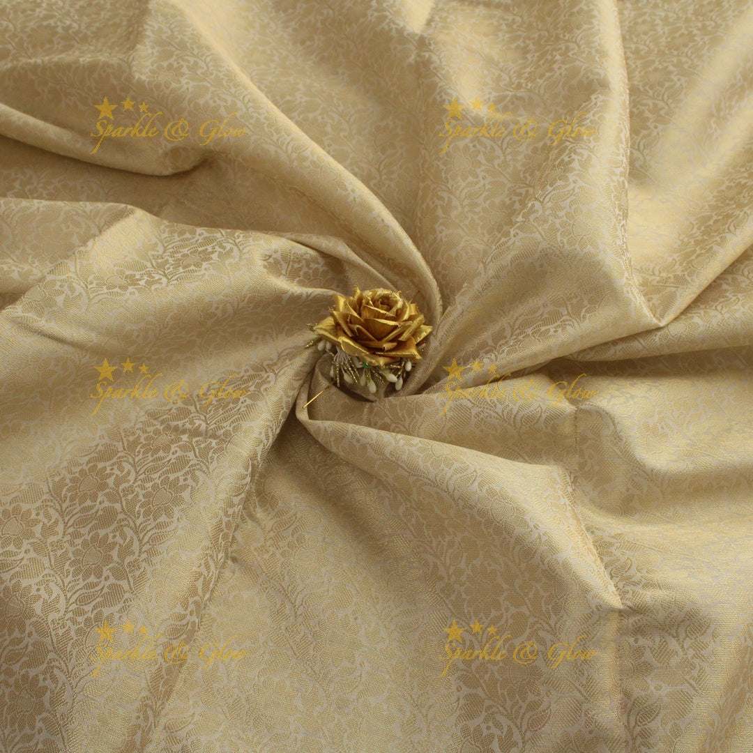 Beautiful white and gold colour floral print Banarasi Tissue Silk saree with blouse piece - White
