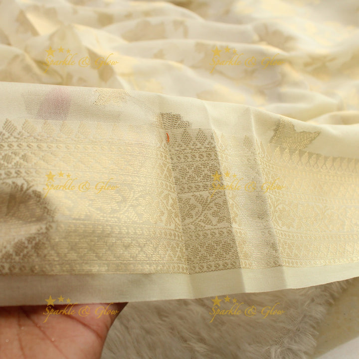 Beautiful white and gold colour floral print Banarasi Tissue Silk saree with blouse piece - White