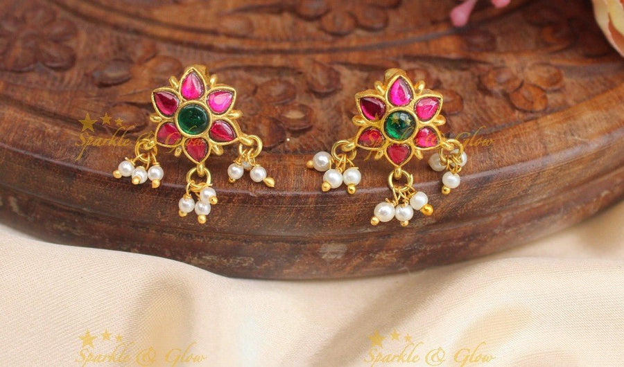 Stunning Flower design Jadau kundan Fusion Bugadi Earrings - Sparkle and Glow - 