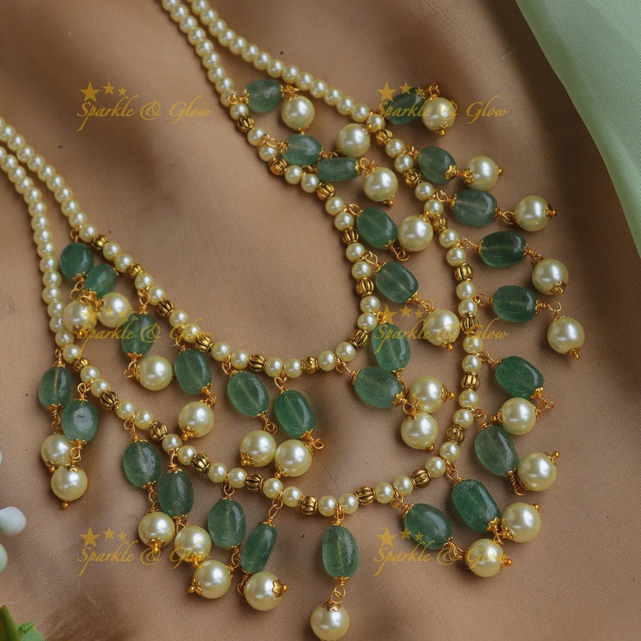 Gracious Two layered short necklace with mintgreen beads and pearls - Sparkle and Glow - Back Thread - 