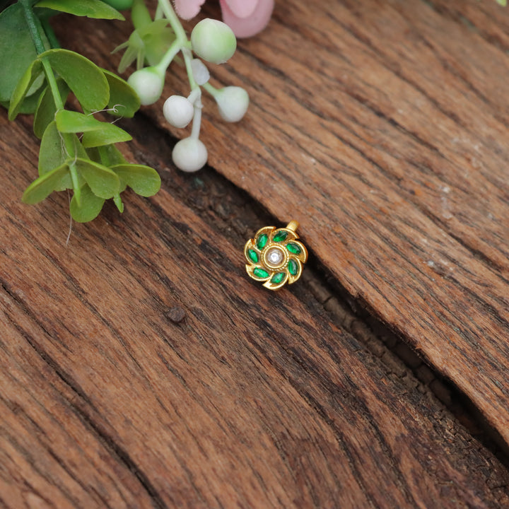 Exquisite Green Floral Nosepin for Festive Elegance