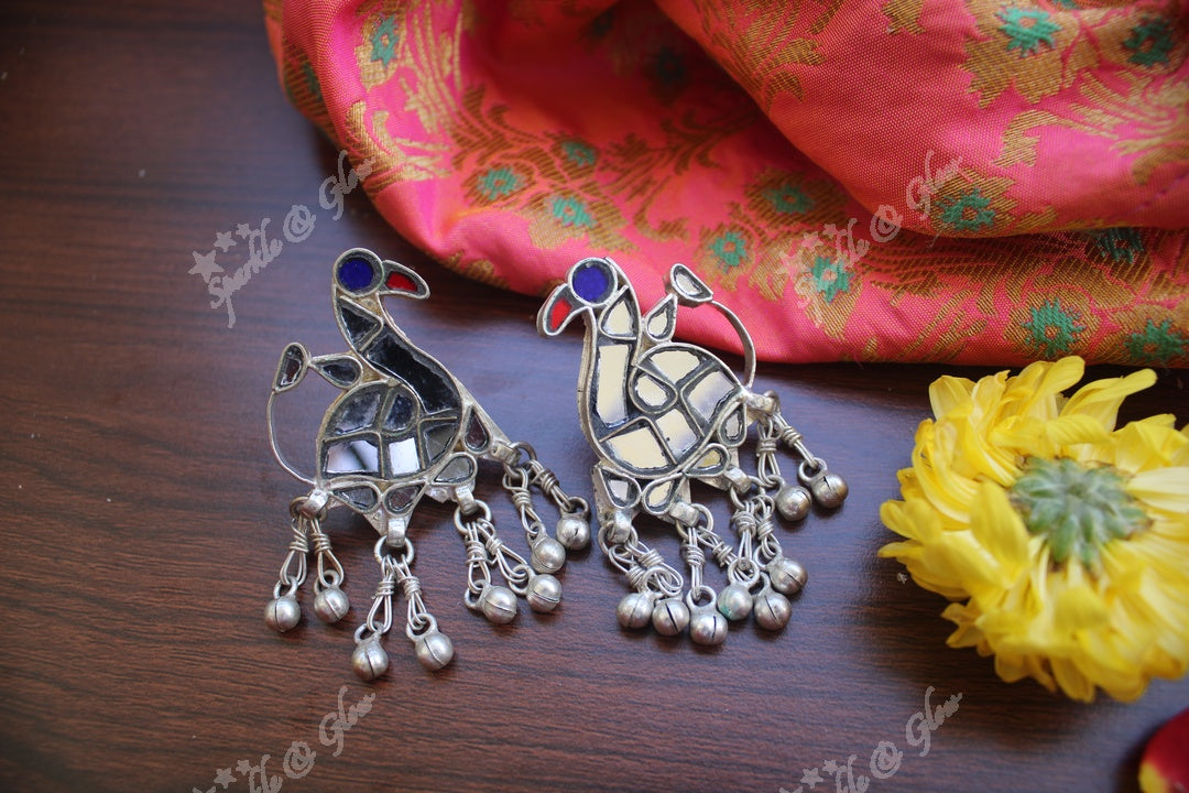 Afghani Glass bird studs