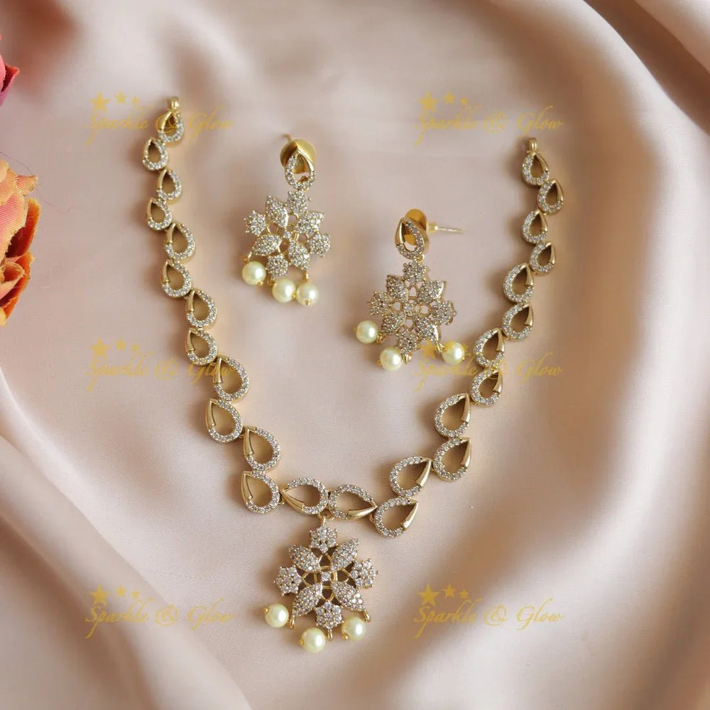 Gracious Oval Floral design AD short necklace - Sparkle and Glow
