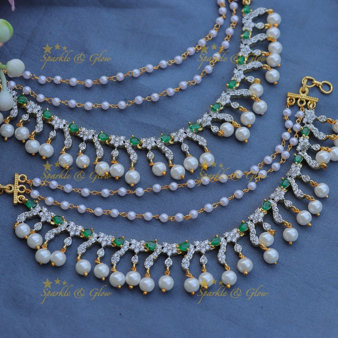 Stunning Flower design AD Earchain - Green - Sparkle and Glow - 
