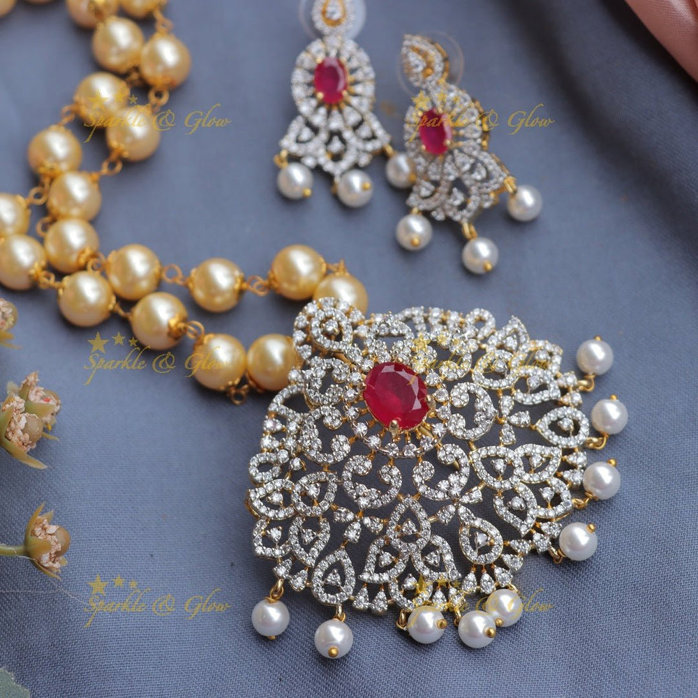 Gracious GJ polish Mango Floral pendant chain with pearls - Ruby - Sparkle and Glow - 