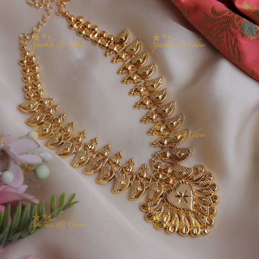Traditional Gold - alike Kerala style Mango Temple Short Necklace - Sparkle and Glow - 