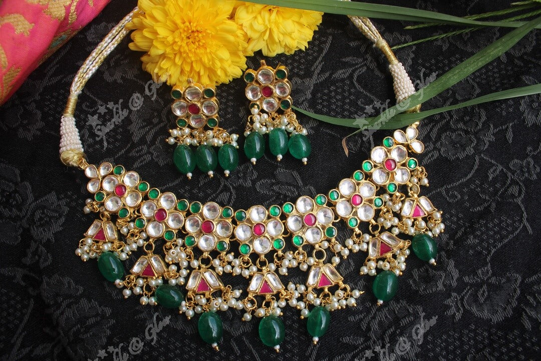 Gorgeous flower design jadau stone high neck choker- PREORDER, TAKES 15-30 DAYS TO MAKE ONCE ORDER IS PLACED. CANCELLATION NOT ALLOWED. BEADS COLOUR CAN BE CUSTOMISED