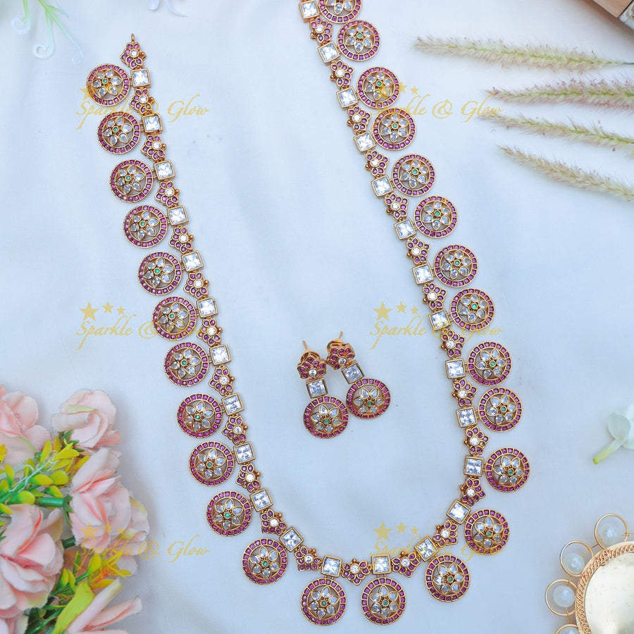 Stunning Antique gold alike Kemp coin Haram with Ruby and White Stones - Sparkle and Glow