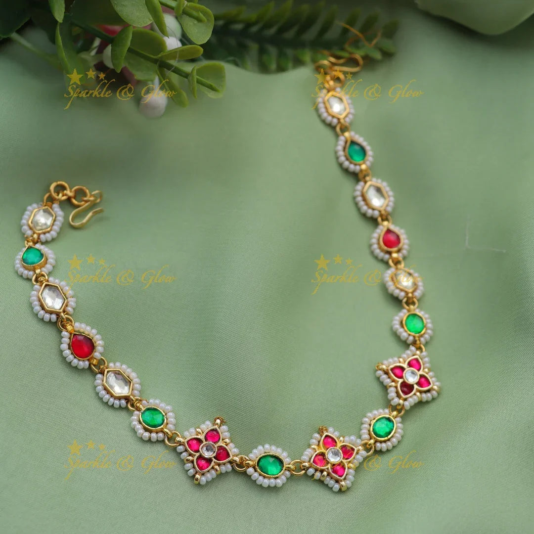 Jadau Kundan Sheeshphool with Floral Motifs and Pearl Detailing
