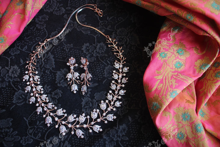 Rose gold Ad stones statement necklace - White