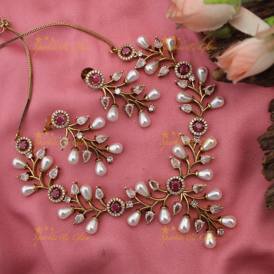 Gracious Leaf Floral American diamond short necklace