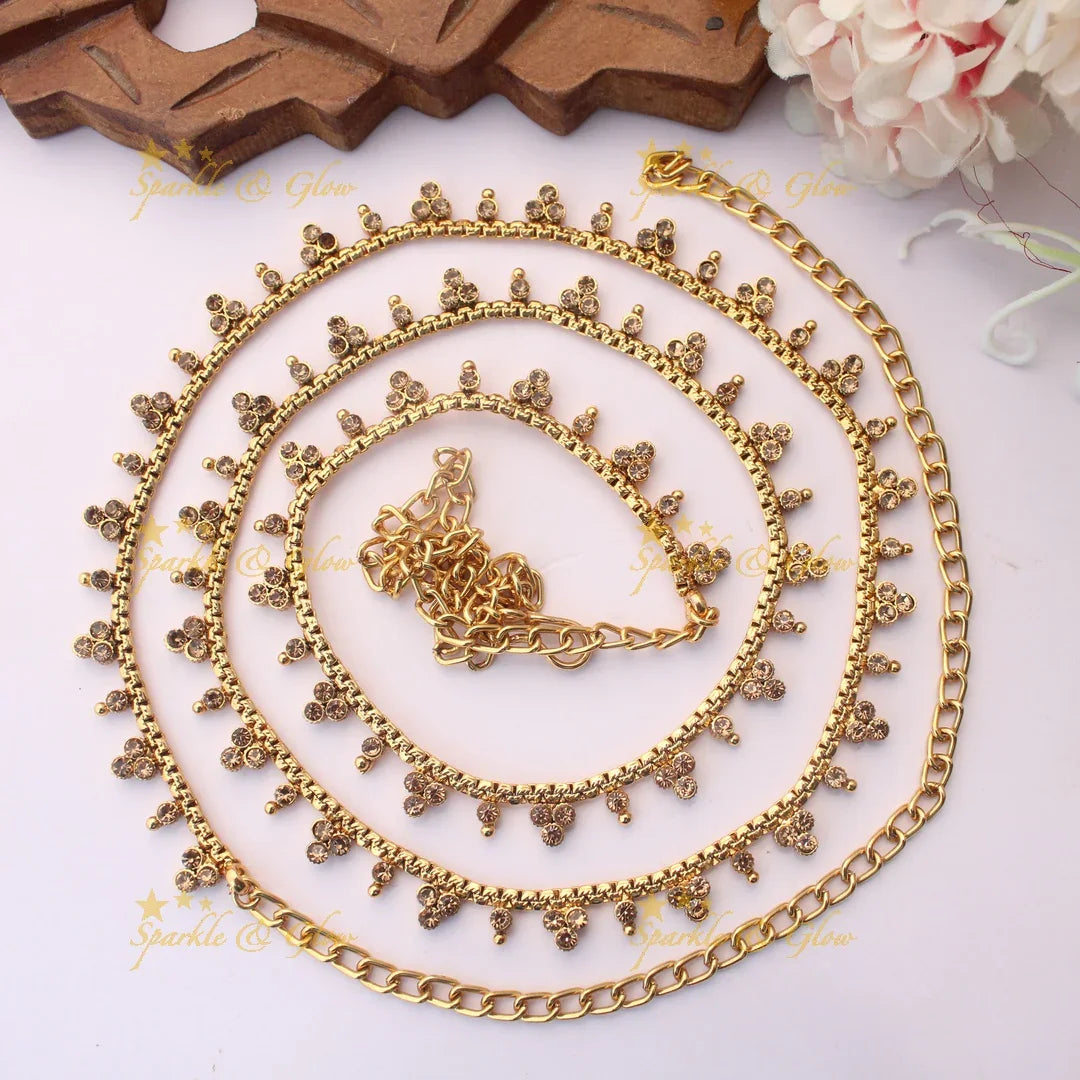 Traditional Thin Hipchain with Cluster Stone Danglers