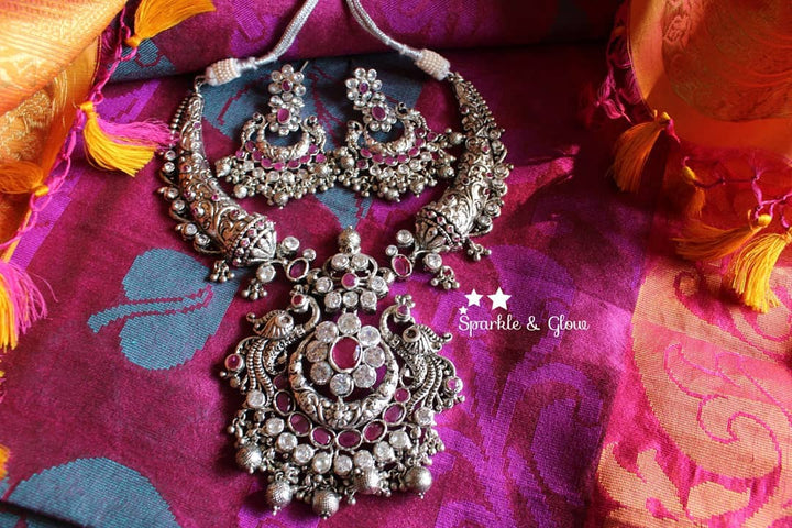 Peacock pipe choker with stones - Silver - Multi