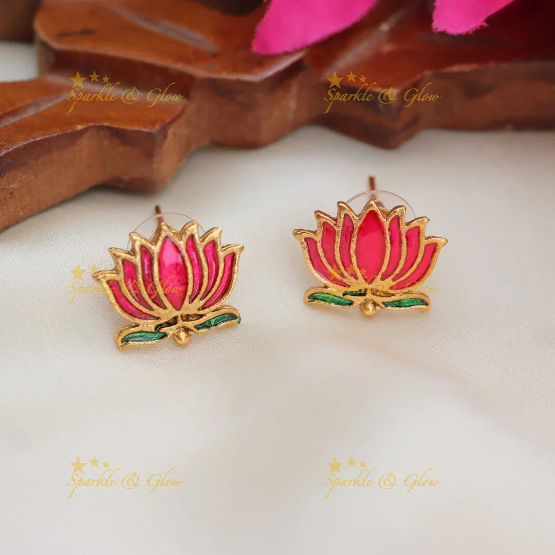 Sparkling Lotus Invisible Necklace with Meenakari Earrings
