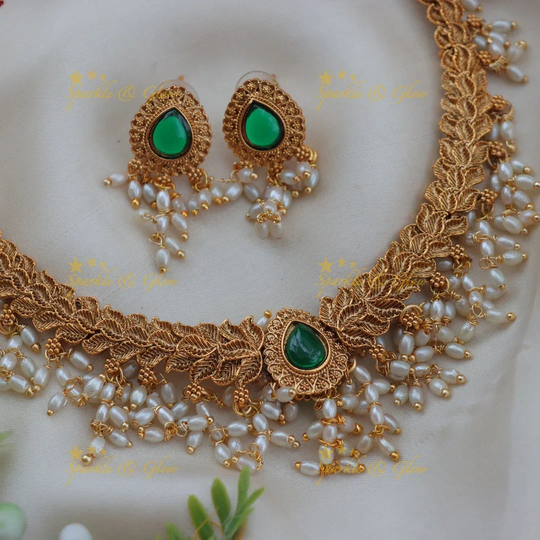 Statement Leaf Floral Guttapusalu Short Necklace Set