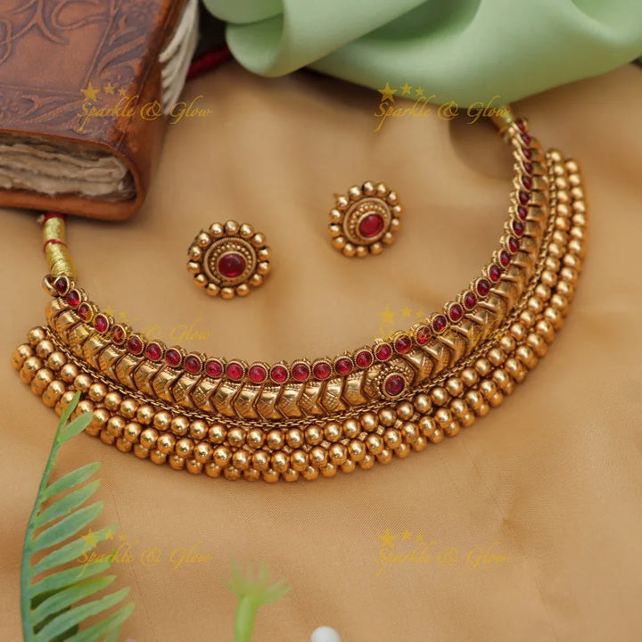 Stunning Gunguroo design Non idol Short Necklace