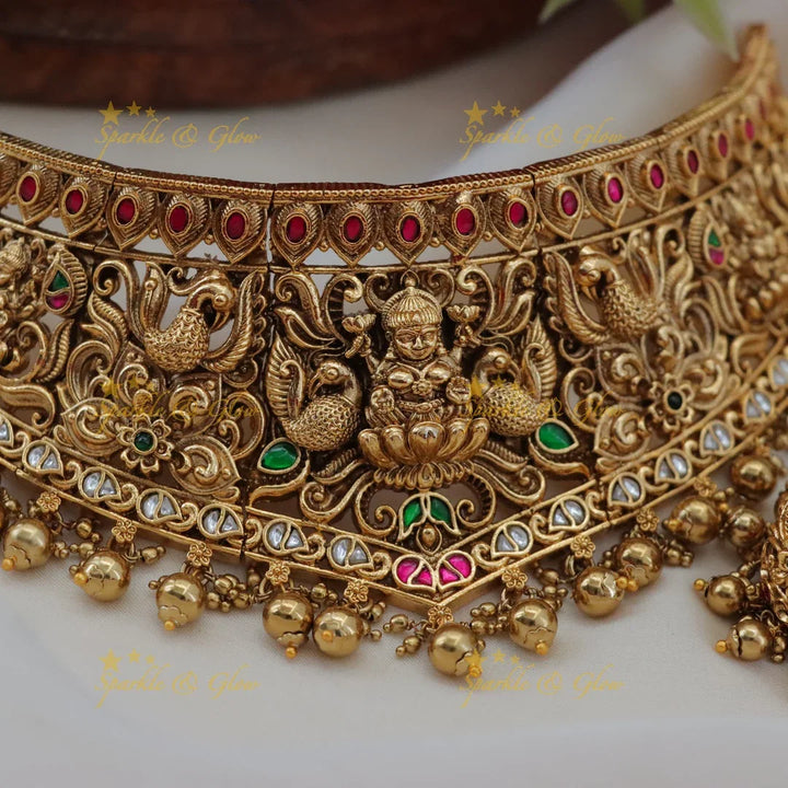 Exquisite Lakshmi Temple Choker Necklace: Divine Elegance