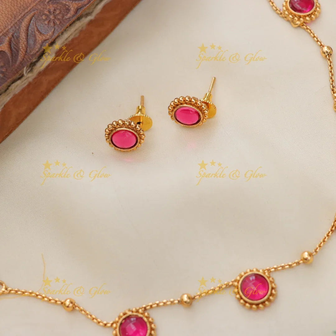 Sparkling Ruby Stone Circle design Kemp Short necklace
