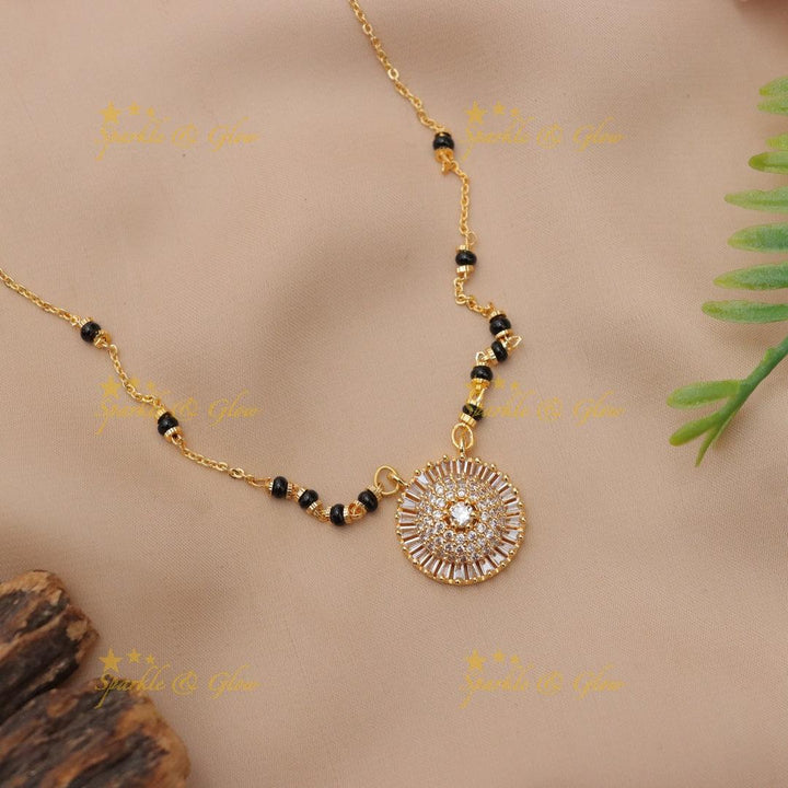 Gracious Floral pendant carved Mangal Suthra Chain
