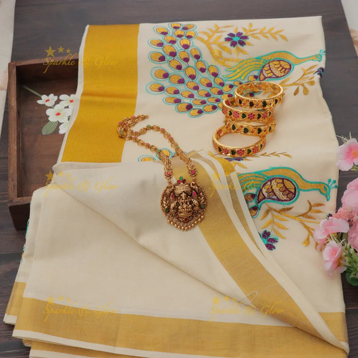 Exquisite Dancing Peacock Saree for Festive Elegance