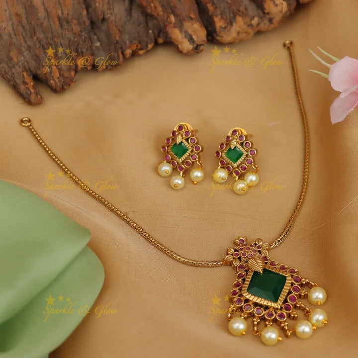Timeless Kemp Necklace with Elegant Earrings