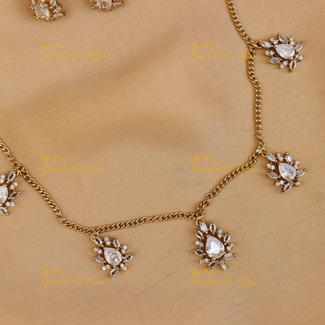 Exquisite Floral AD Necklace for Festive Glamour