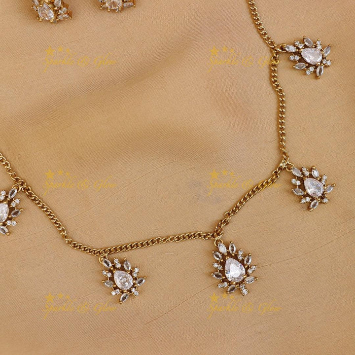 Exquisite Floral AD Necklace for Festive Glamour