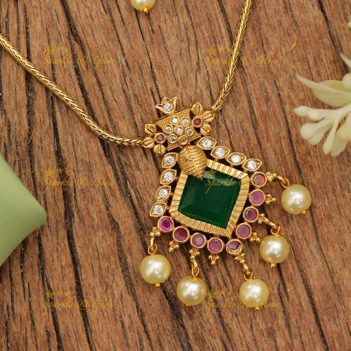 Timeless Kemp Necklace with Elegant Earrings