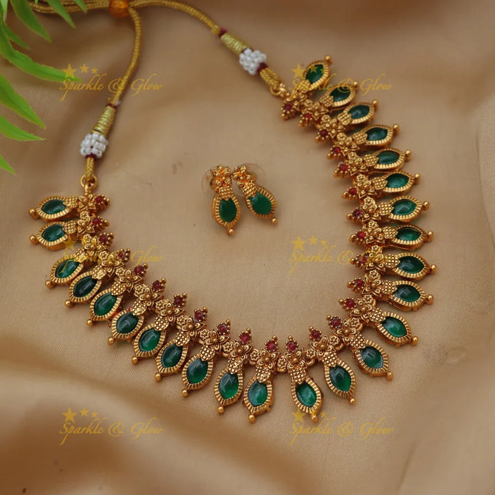 Kerala Style Palaka Necklace - Festive Elegance
