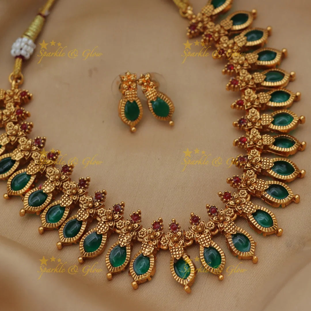 Kerala Style Palaka Necklace - Festive Elegance