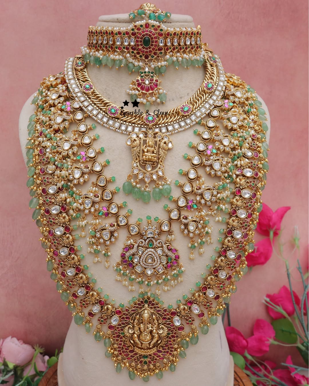 Exquisite Lakshmi Ganesha Kundan Necklace Set