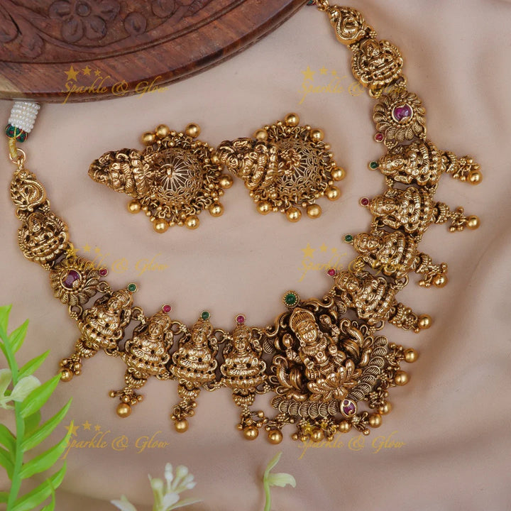 Exquisite Lakshmi Necklace with Beads for Festive Elegance
