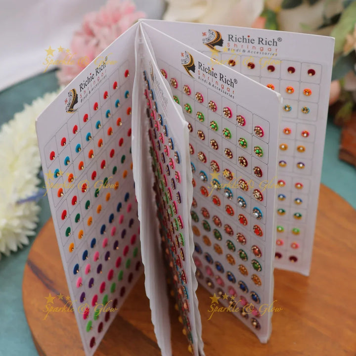 Elegant Richie Rich Festive Bindi Set Online