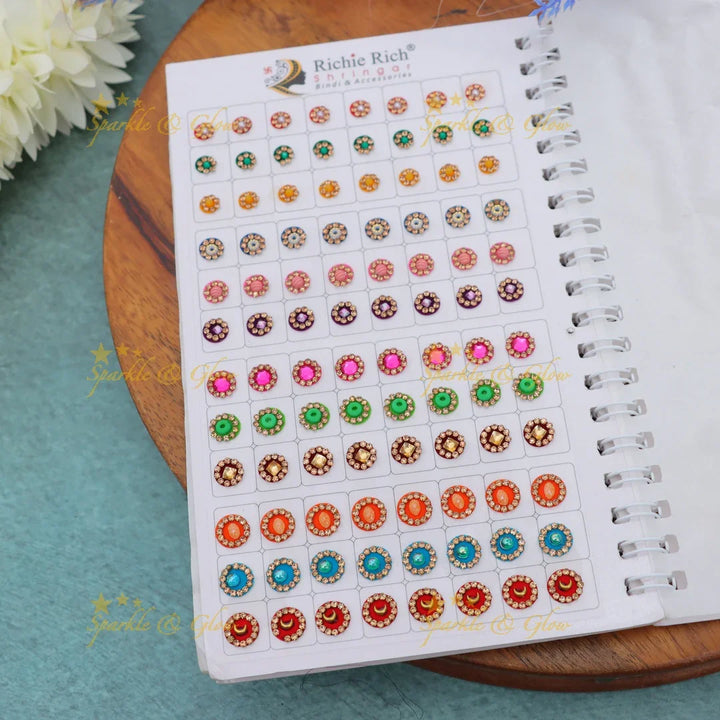 Elegant Richie Rich Festive Bindi Set Online