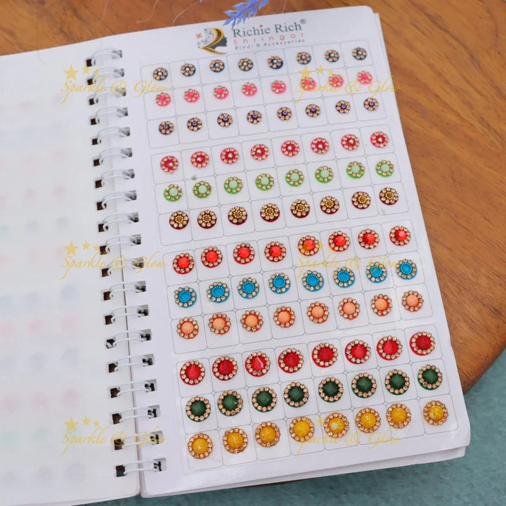 Elegant Richie Rich Festive Bindi Set Online