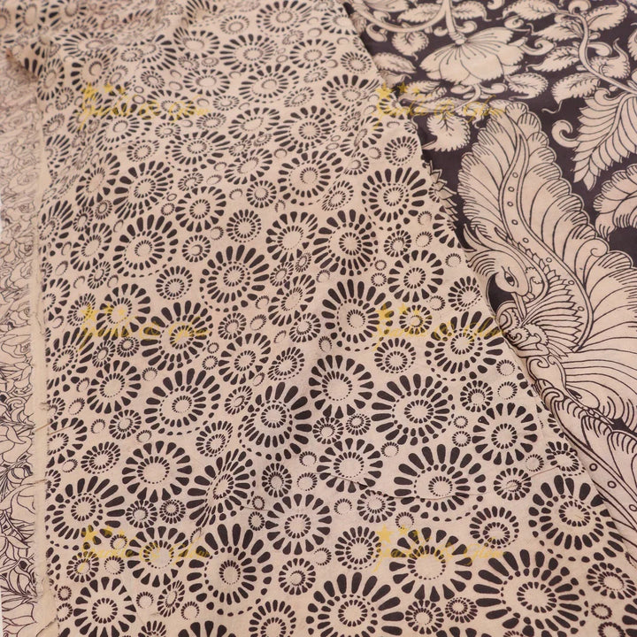 Elegant Kalamkari Saree with Exquisite Peacock Designs