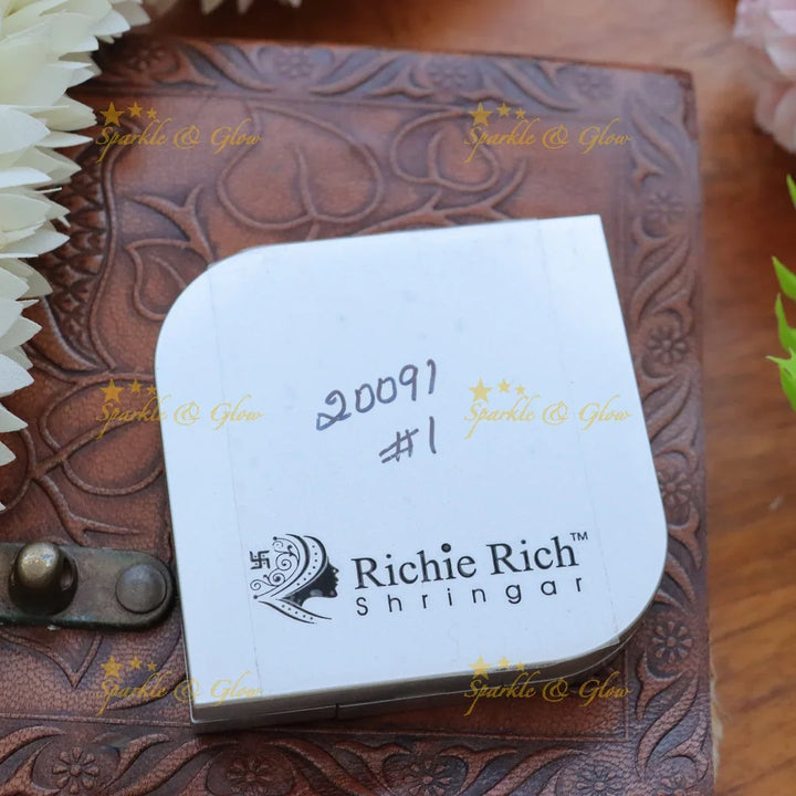Elegant Bindi Box for Festive Occasions