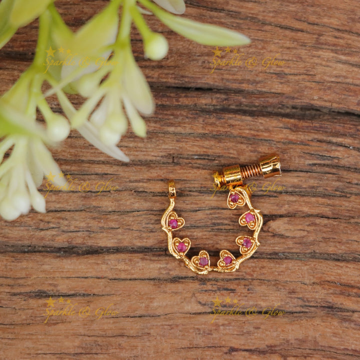 Exquisite Heart Gold Nosepin for Special Occasions