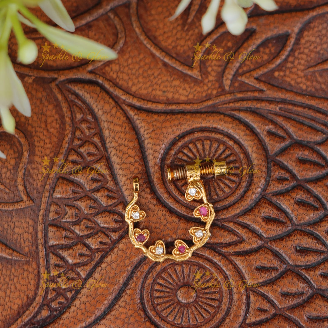 Exquisite Heart Gold Nosepin for Special Occasions