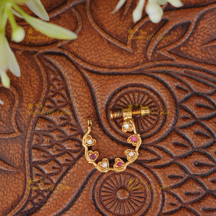 Exquisite Heart Gold Nosepin for Special Occasions