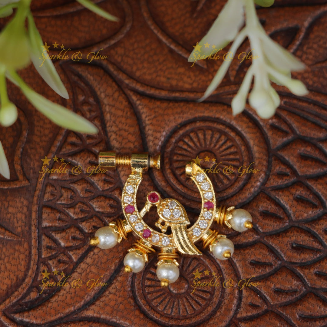 Exquisite Peacock Pearl Nosepin - Elevate Your Elegance