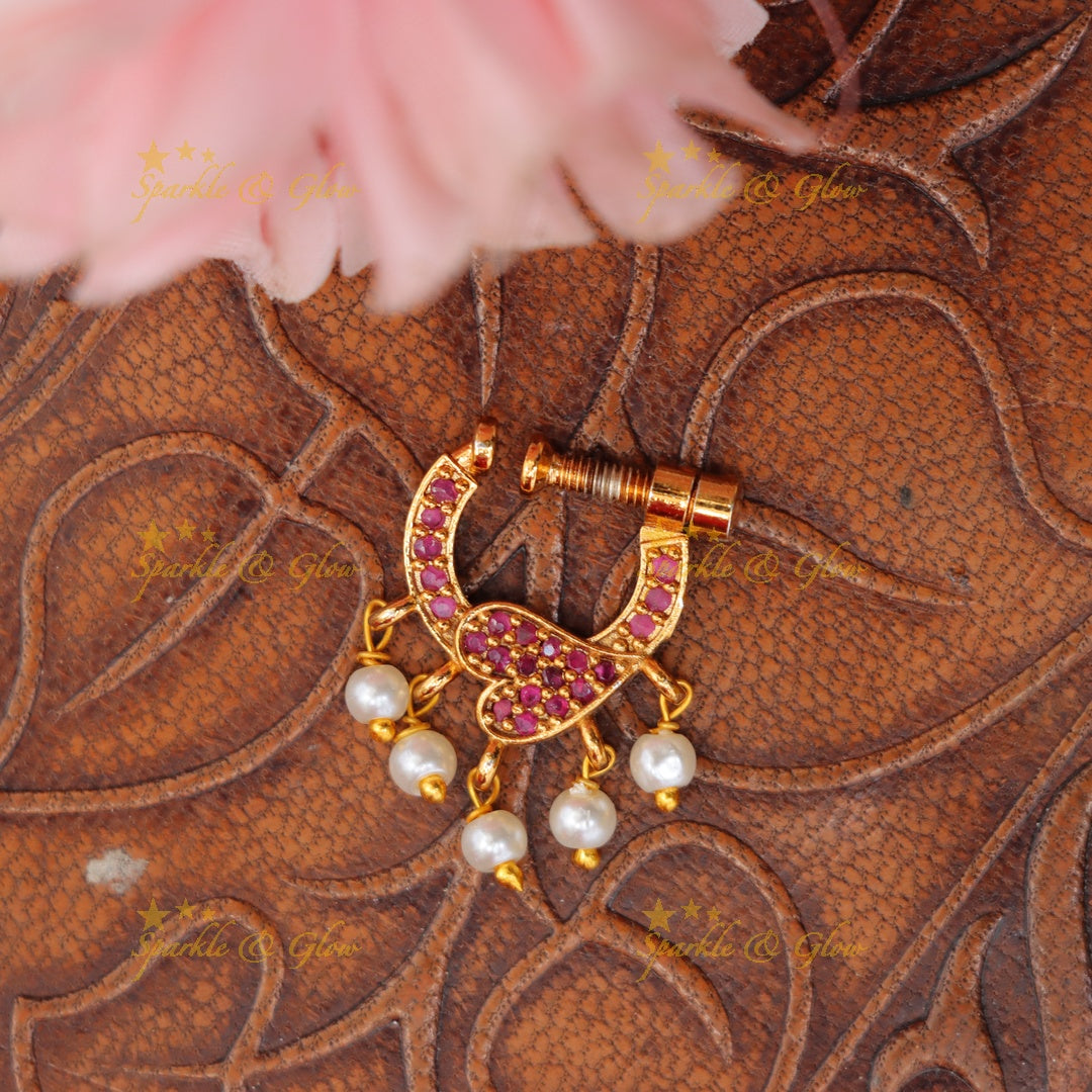 Exquisite Gold Nosepin with Pearls - Festive Charm