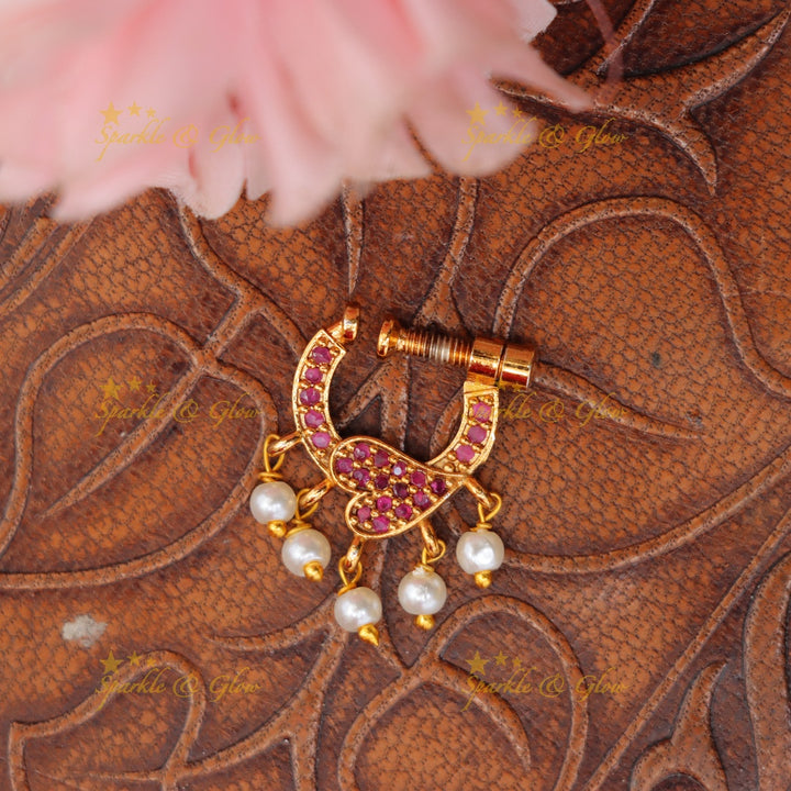 Exquisite Gold Nosepin with Pearls - Festive Charm