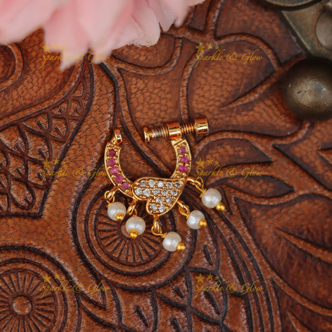Exquisite Gold Nosepin with Pearls - Festive Charm