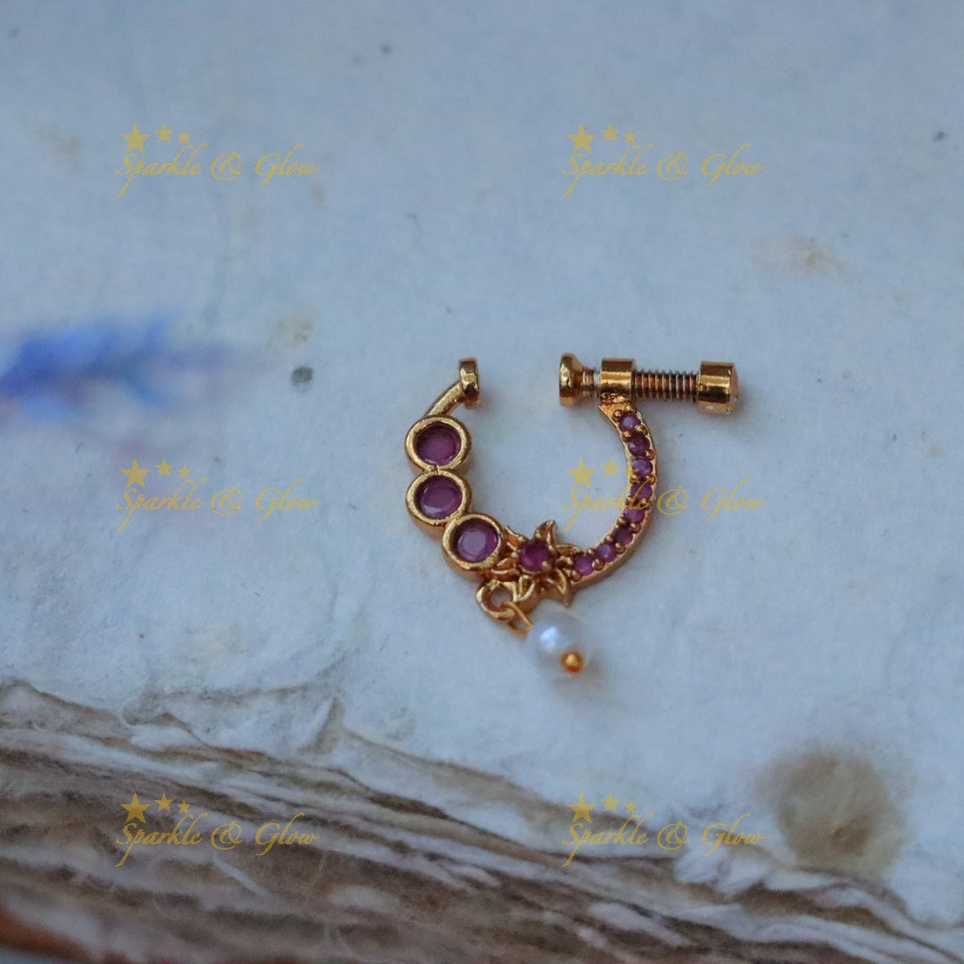 Elegant Floral Gold Nosepin for Versatile Styling