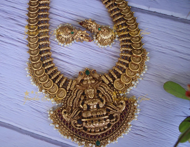 Elegant Lakshmi kasu haram - Pearl - Sparkle and Glow