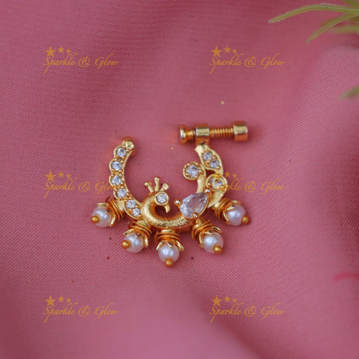 Exquisite Gold & Pearl Nosepin - Festive Elegance